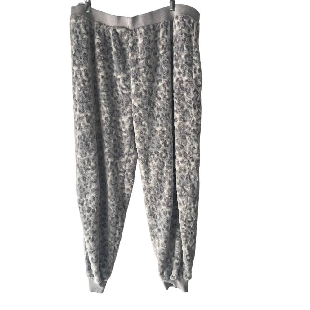 Peaches & Dreams Women Gray Leopard Faux Fur Lounge Jogger Pants‎ Size L